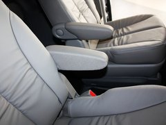2006款 2.7L 自动 舒适版 7座