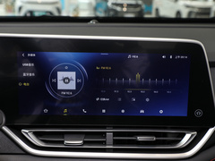 2021款 2.0T双增压 自动四驱高底盘舒享型标箱