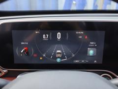 2021款 2.0T双增压 自动四驱高底盘豪华型标箱