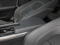 2021款 2.0T 200PS R-DYNAMIC 青春运动版