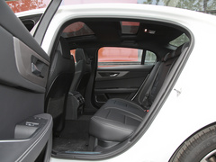 2021款 2.0T 200PS R-DYNAMIC 青春运动版