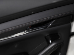 2021款 2.0L 自动质雅版