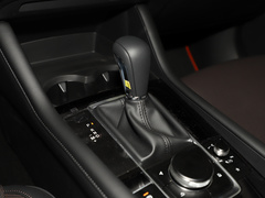 2021款 2.0L 自动质雅版