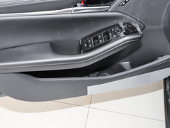 2021款 2.0L 自动质耀版