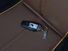 2021款 EV 600KM 旗舰型
