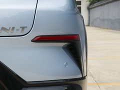 2021款 1.5T 运动版 旗舰型