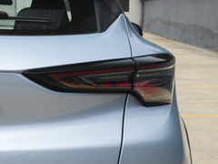 2021款 1.5T 运动版 旗舰型