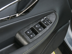 2021款 1.5T 运动版 旗舰型