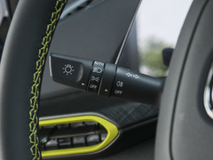 2021款 1.5T 运动版 旗舰型