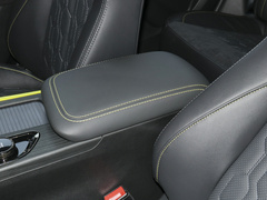 2021款 1.5T 运动版 旗舰型