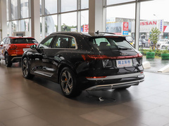 2021款 50 quattro 臻选型