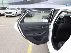 2021款 1.5L 自动铂金版