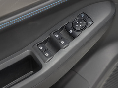 2021款 1.5L 自动铂金版