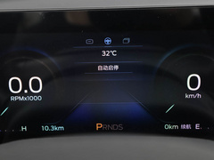 2021款 1.5L 自动铂金版