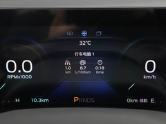 2021款 1.5L 自动铂金版