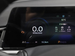 2021款 1.5L 自动铂金版