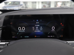 2021款 1.5L 自动铂金版