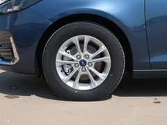 2021款 1.5L 自动铂金版