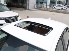 2021款 1.5L 自动荣耀版