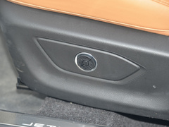 2021款 诸葛版 1.6T DCT卧龙 7座