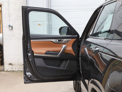 2021款 2.0T 两驱豪华型