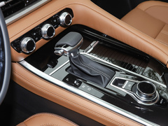 2021款 2.0T 两驱豪华型