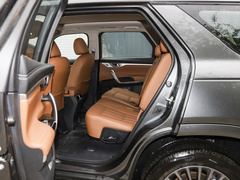 2021款 2.0T 两驱豪华型