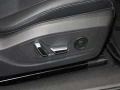 2022款 40 e-tron 星耀型 锦衣套装