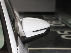 2022款 40 e-tron 星耀型 锦衣套装
