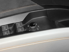 2022款 40 e-tron 星耀型 锦衣套装