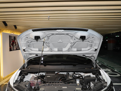 2022款 40 e-tron 星耀型 锦衣套装