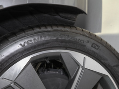 2022款 40 e-tron 星耀型 锦衣套装
