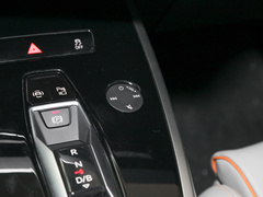 2022款 40 e-tron 星耀型 锦衣套装