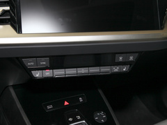 2022款 40 e-tron 星耀型 锦衣套装