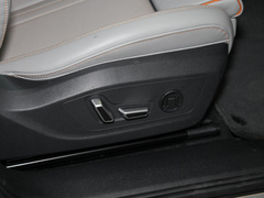 2022款 40 e-tron 星耀型 锦衣套装