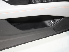 2022款 40 e-tron 星耀型 锦衣套装