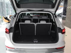 2022款 40 e-tron 星耀型 锦衣套装