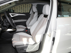 2022款 40 e-tron 星耀型 锦衣套装