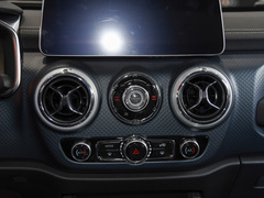 2021款 2.0T 自动四驱环塔冠军版