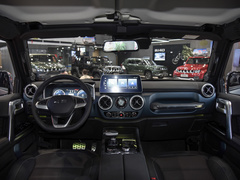 2021款 2.0T 自动四驱环塔冠军版