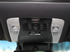 2021款 皇冠 双擎 2.5L HV至尊版