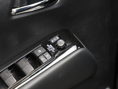 2021款 皇冠 双擎 2.5L HV至尊版