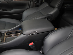 2021款 皇冠 双擎 2.5L HV至尊版