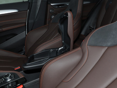 2021款 sDrive25i 曜夜版