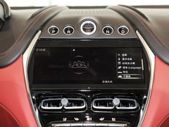 2022款 4.0T V8