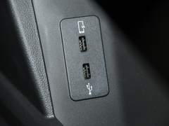 2021款 1.5T 黄金兔