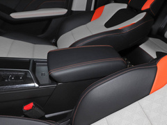 2021款 1.5T 白银兔
