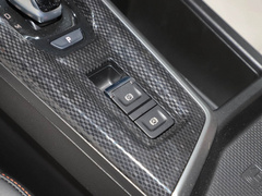 2021款 1.5T 白银兔