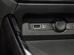 2021款 1.5L 手动铂金版