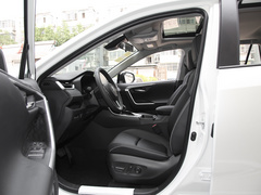2021款 2.0L CVT两驱风尚Plus版 